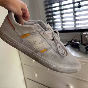 New Balance Men's Grey Sneakers